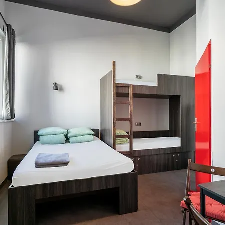 110hostel Hostel