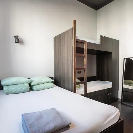 110hostel Hostel *
