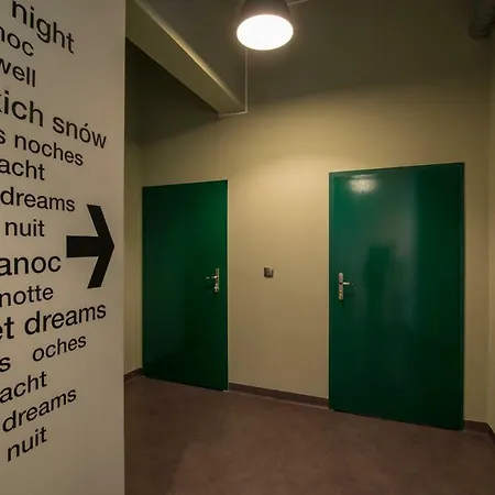 110hostel Hostel *