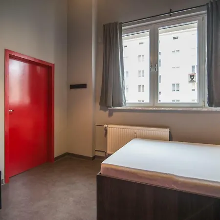 110hostel Hostel *