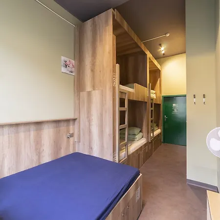 Hostel 110hostel *